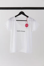 Load image into Gallery viewer, premium quality slogan t-shirt white saying: Truth is Beauty