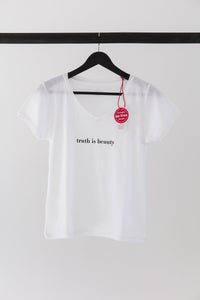 premium quality slogan t-shirt white saying: Truth is Beauty